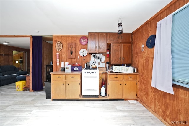 Listing photo 4 - caption unavailable