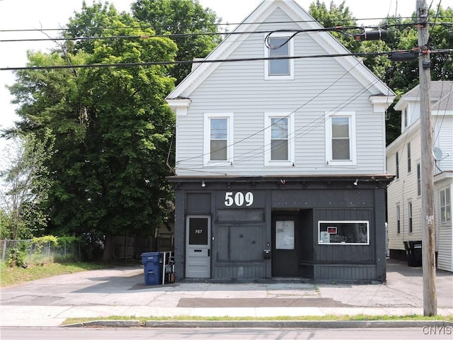 507-509 Valley Dr, Syracuse, NY 13207 - photo 1
