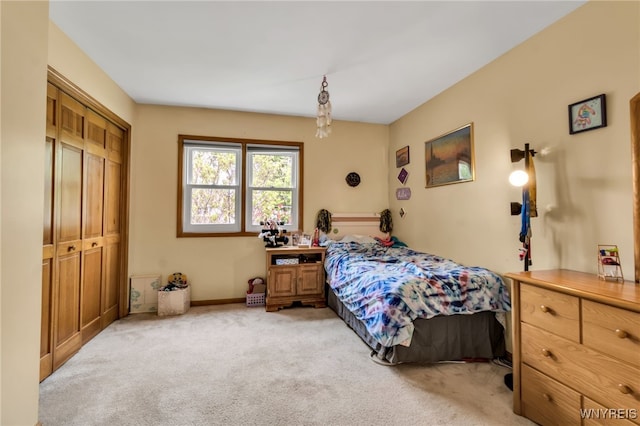 25 5th Ave, Amherst, NY 14221 - bedroom with light carpet and baseboards