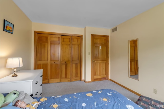 25 5th Ave, Amherst, NY 14221 - bedroom featuring carpet floors, baseboards, and a closet