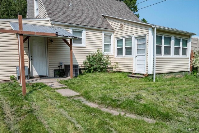 421 Spruce St, Utica, NY 13502 - photo 3