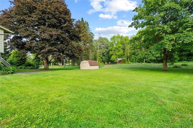 112 Elmcrest Cir, Salina, NY 13090 - view of yard