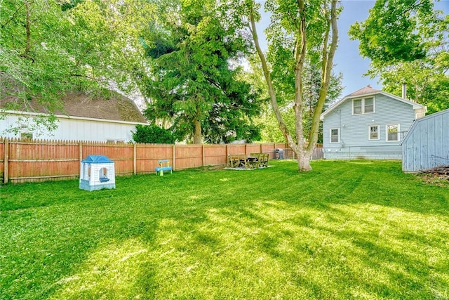 42 Worcester Rd, Greece, NY 14616 - view of yard
