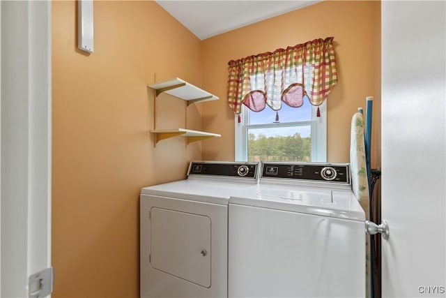 2220 W Genesee Tpke, Camillus, NY 13031 - washroom with washer and dryer