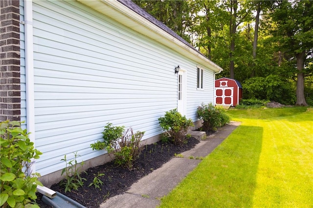 179 Kentucky Xing, Greece, NY 14612 - view of side of home featuring a yard