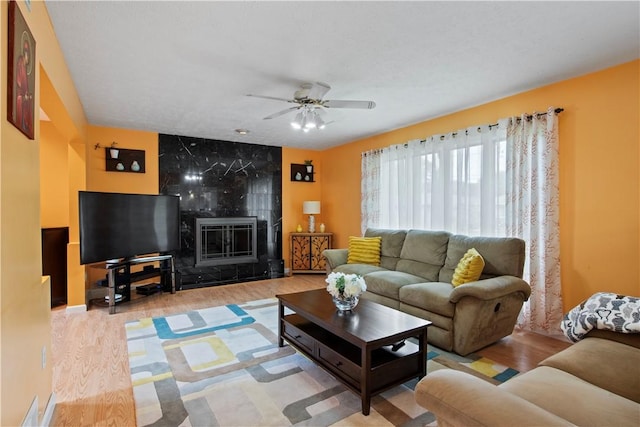 106 Shingle Landing Dr, Irondequoit, NY 14609 - living area featuring wood finished floors and a ceiling fan