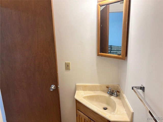 639 17th St, Niagara Falls, NY 14301 - bathroom featuring vanity