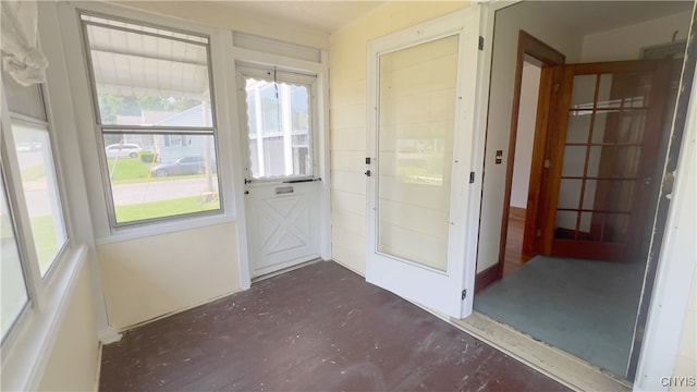 1324 Butternut St, Utica, NY 13502 - view of entryway