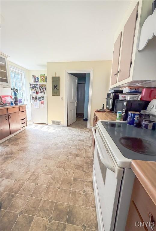 31 Salina St, Sandy Creek, NY 13083 - photo 2