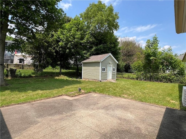 793 Helendale Rd, Irondequoit, NY 14609 - view of yard featuring a patio area