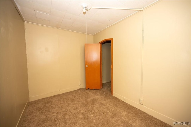 965 Walden Ave, Buffalo, NY 14211 - spare room featuring carpet floors and baseboards