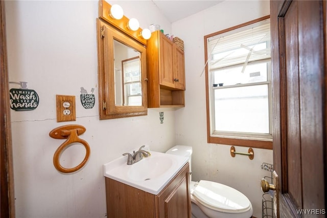 639 36th St, Niagara Falls, NY 14301 - bathroom featuring vanity and toilet