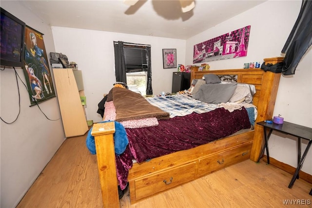 639 36th St, Niagara Falls, NY 14301 - bedroom featuring wood finished floors and a ceiling fan