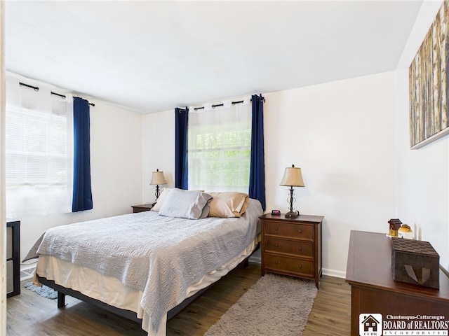 32 Parkview Ave, Bradford-City, PA 16701 - bedroom featuring wood finished floors