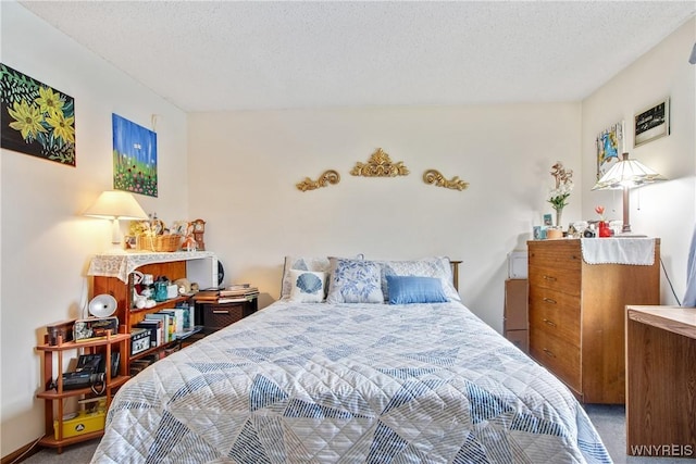 1 Woodstream Dr, Lancaster, NY 14086 - bedroom with carpet flooring and a textured ceiling