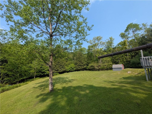 135 Hedgehog Ln, Bradford Town, PA 16701 - view of grassy yard
