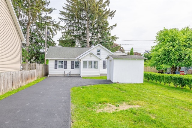 237 Heberle Rd, Irondequoit, NY 14609 - view of front of property with an outdoor structure