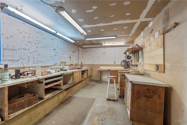 8278 Maple Rd, Clay, NY 13041 - basement featuring a workshop area