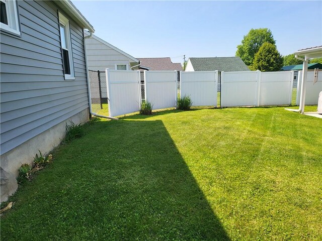 313 Gardner Rd, Horseheads, NY 14845 - view of yard