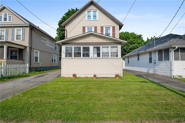 172 Nichols Ave, Syracuse, NY 13206 - view of american foursquare style home