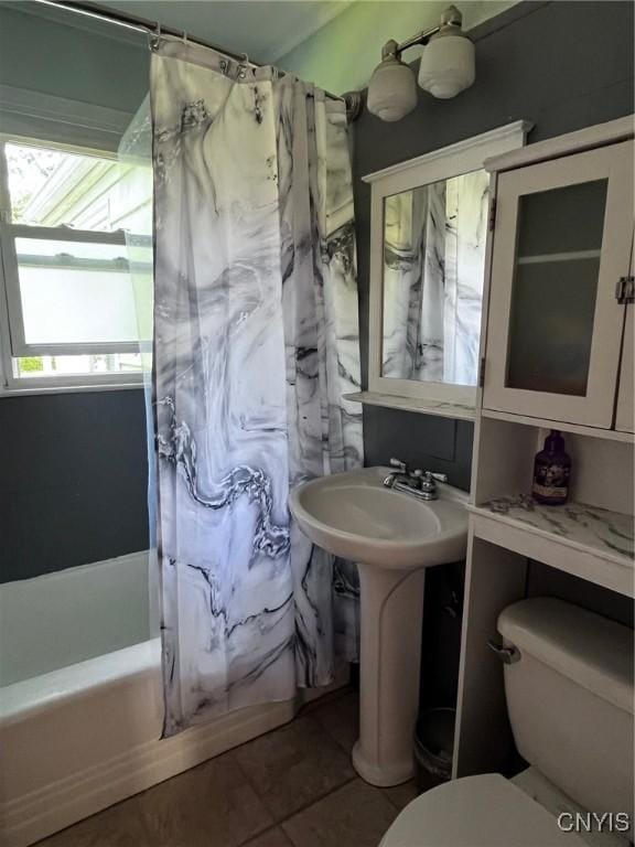 226 Darlington Rd, Syracuse, NY 13208 - bathroom with toilet, shower / bathtub combination with curtain, and tile patterned floors