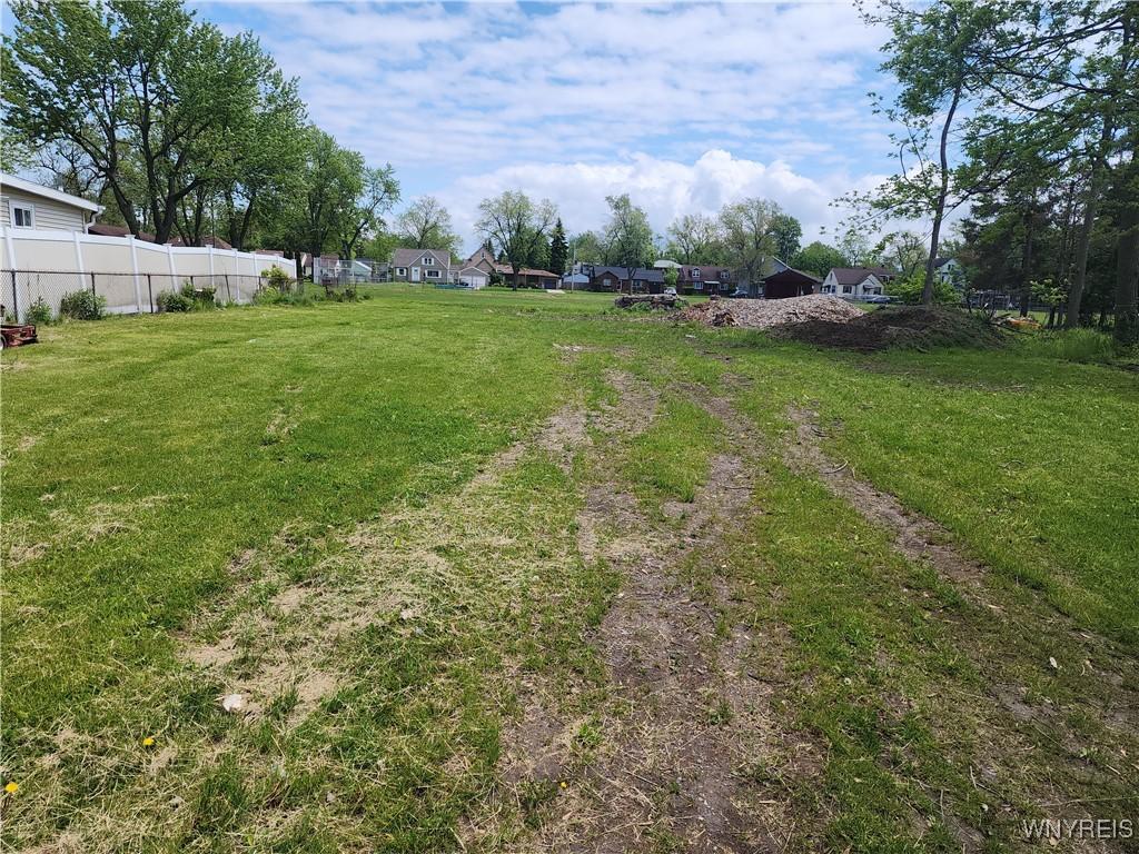 190 Labelle Ave, Hamburg, NY 14219 - photo 2