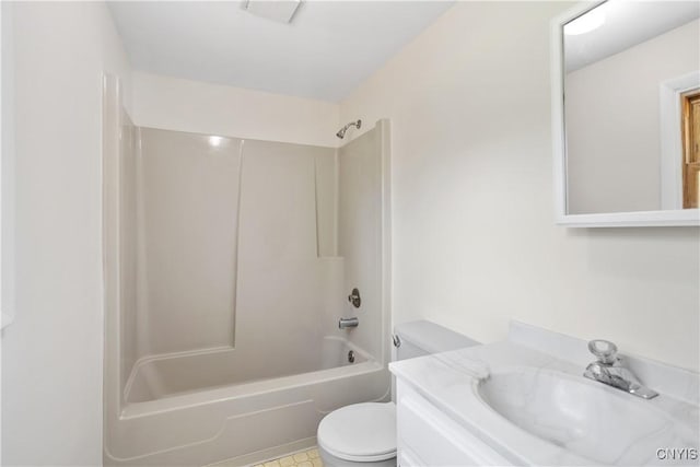 5750 Sentinel Heights Rd, Onondaga, NY 13078 - full bathroom featuring toilet, vanity, and bathtub / shower combination