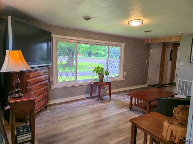 2484 State Route 31, Sullivan, NY 13032 - living area featuring baseboards and light wood-style flooring