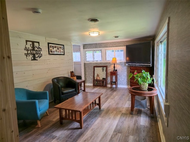 2484 State Route 31, Sullivan, NY 13032 - living room with wood finished floors