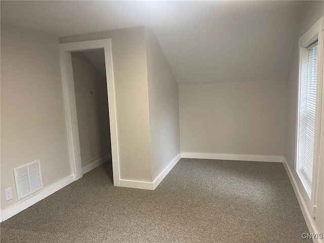 530 Lenox Ave, Oneida, NY 13421 - bonus room with carpet and vaulted ceiling
