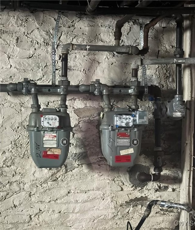 214-16 Reed Ave, Syracuse, NY 13207 - utilities featuring gas meter