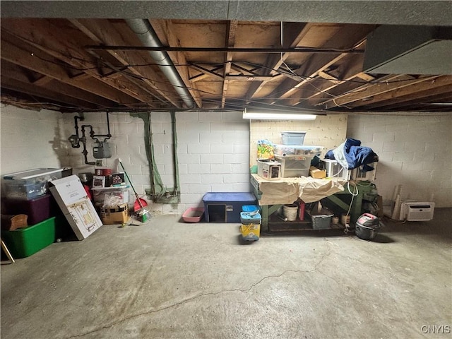 104 Lansdale Rd, Dewitt, NY 13057 - unfinished below grade area featuring gas meter