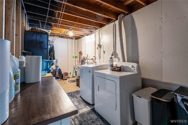 157 73rd St, Niagara Falls, NY 14304 - laundry area featuring washer and clothes dryer