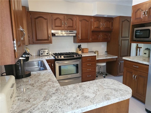 76 Belaire Dr, Big Flats, NY 14845 - kitchen featuring stainless steel appliances, under cabinet range hood, light countertops, and tasteful backsplash