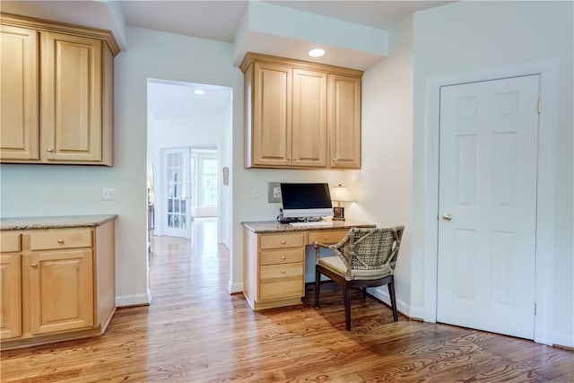 863 Rolins Run, Webster, NY 14580 - office with light wood-style flooring, built in study area, baseboards, and recessed lighting
