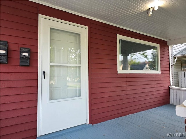 1618 16th St, Niagara Falls, NY 14305 - view of exterior entry featuring covered porch