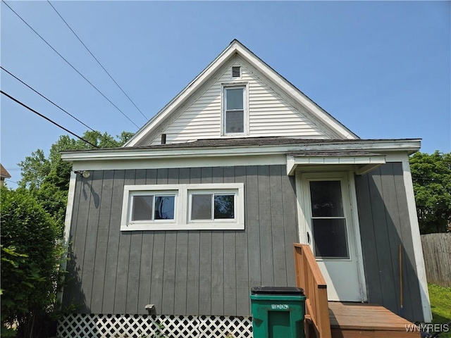465 Willett St, Buffalo, NY 14206 - view of back of property