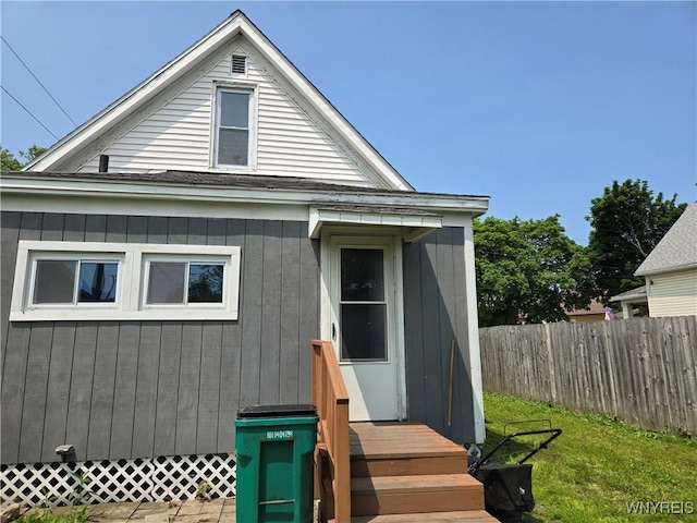 465 Willett St, Buffalo, NY 14206 - view of back of house