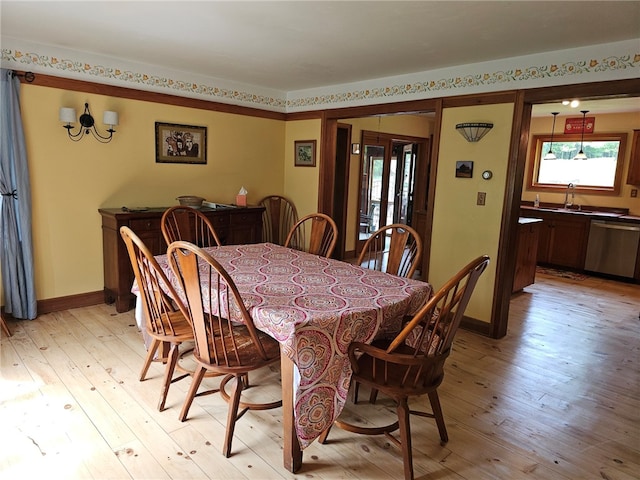 139 Pheasant Run Rd, Middlefield, NY 13326 - dining area featuring light wood-type flooring and baseboards