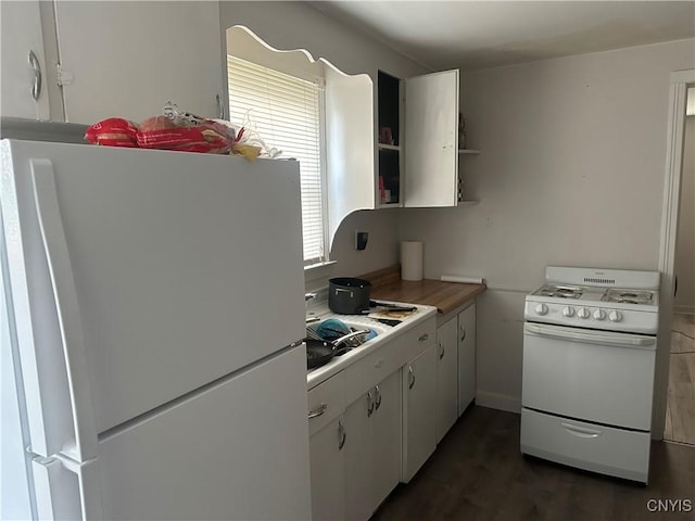 107 Douglas Ave, Salina, NY 13088 - photo 9