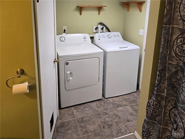 3636 Kennedy Rd, Lafayette, NY 13084 - laundry area featuring independent washer and dryer