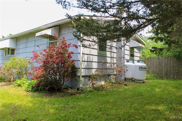 3636 Kennedy Rd, Lafayette, NY 13084 - view of side of home