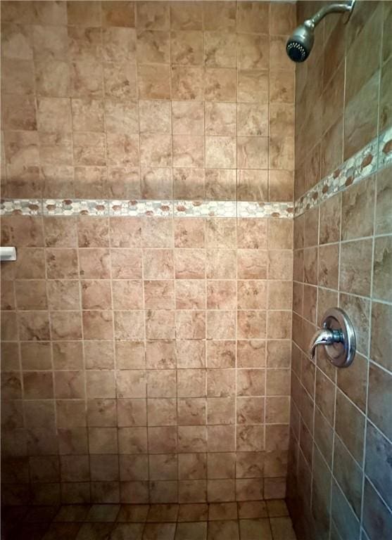 966 W Church St, Elmira, NY 14905 - full bathroom featuring a tile shower