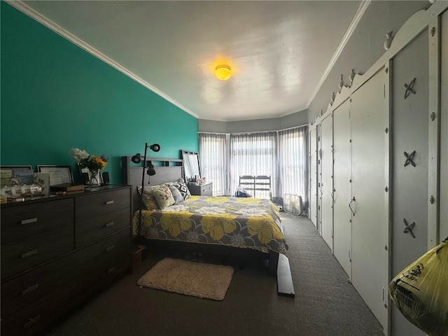 14 Park St, Bradford-City, PA 16701 - bedroom with carpet flooring and crown molding