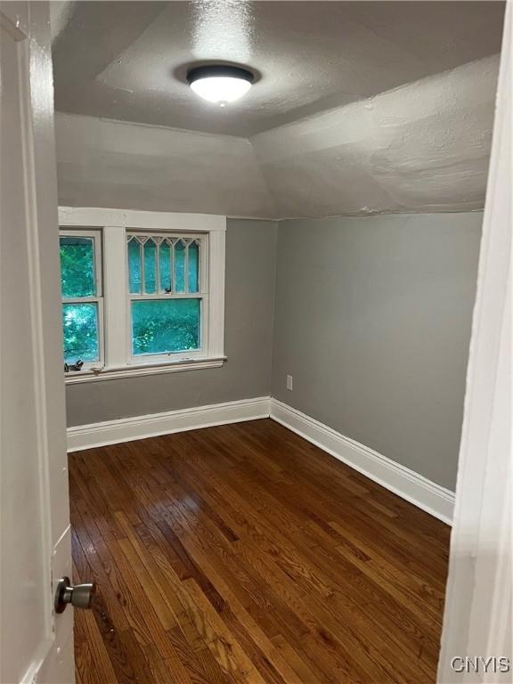 243 Palmer Ave, Syracuse, NY 13207 - photo 15