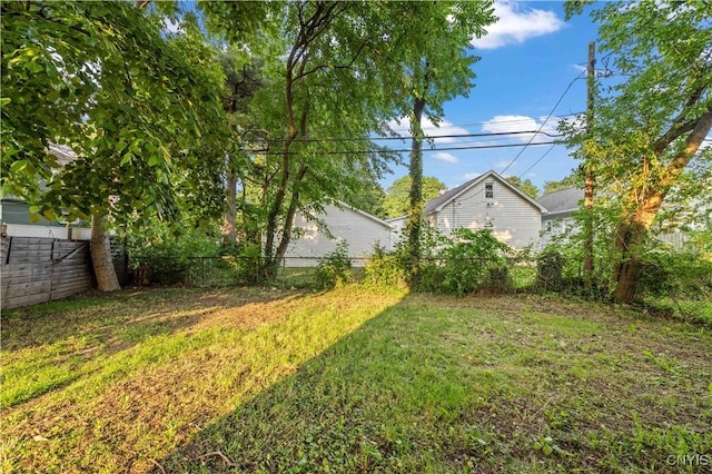 124 Aurora St, Rochester, NY 14621 - view of yard
