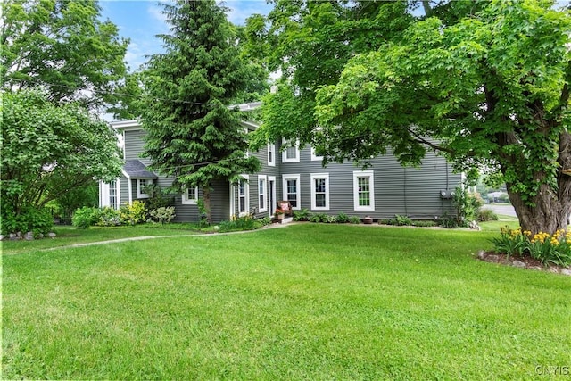 4937 W Seneca, Onondaga, NY 13215 - view of front of property with a front yard