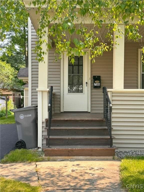700 Elm St, Rome-Inside, NY 13440 - view of exterior entry