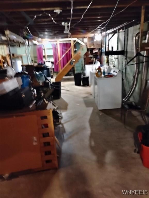 72 Nicholson St, Buffalo, NY 14214 - unfinished below grade area featuring independent washer and dryer