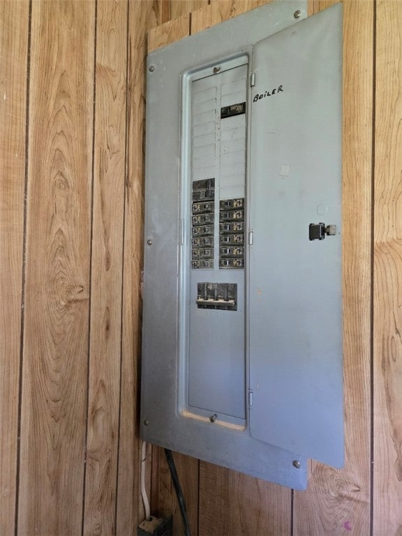 30 Park Ave, Eldred, PA 16731 - utilities with electric panel